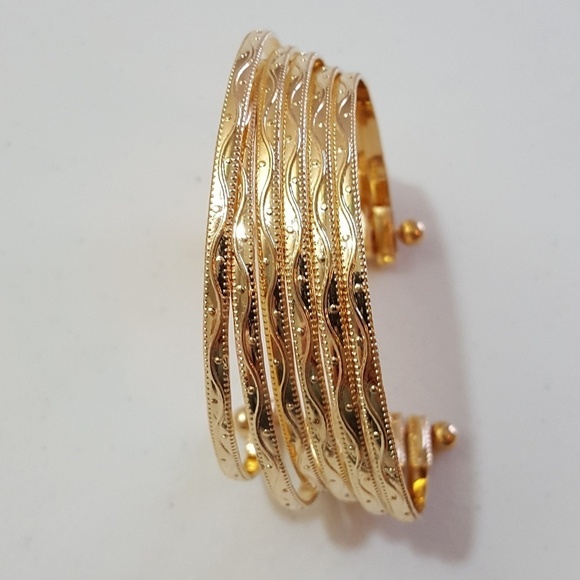 🆕 Gold Multi Band Cuff Bracelet - Picture 2 of 3